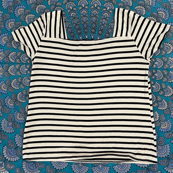 Organic cotton Black and white stripe tee - Picture 3 of 4